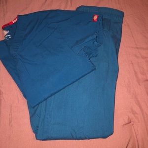 Dickies extra small scrubs